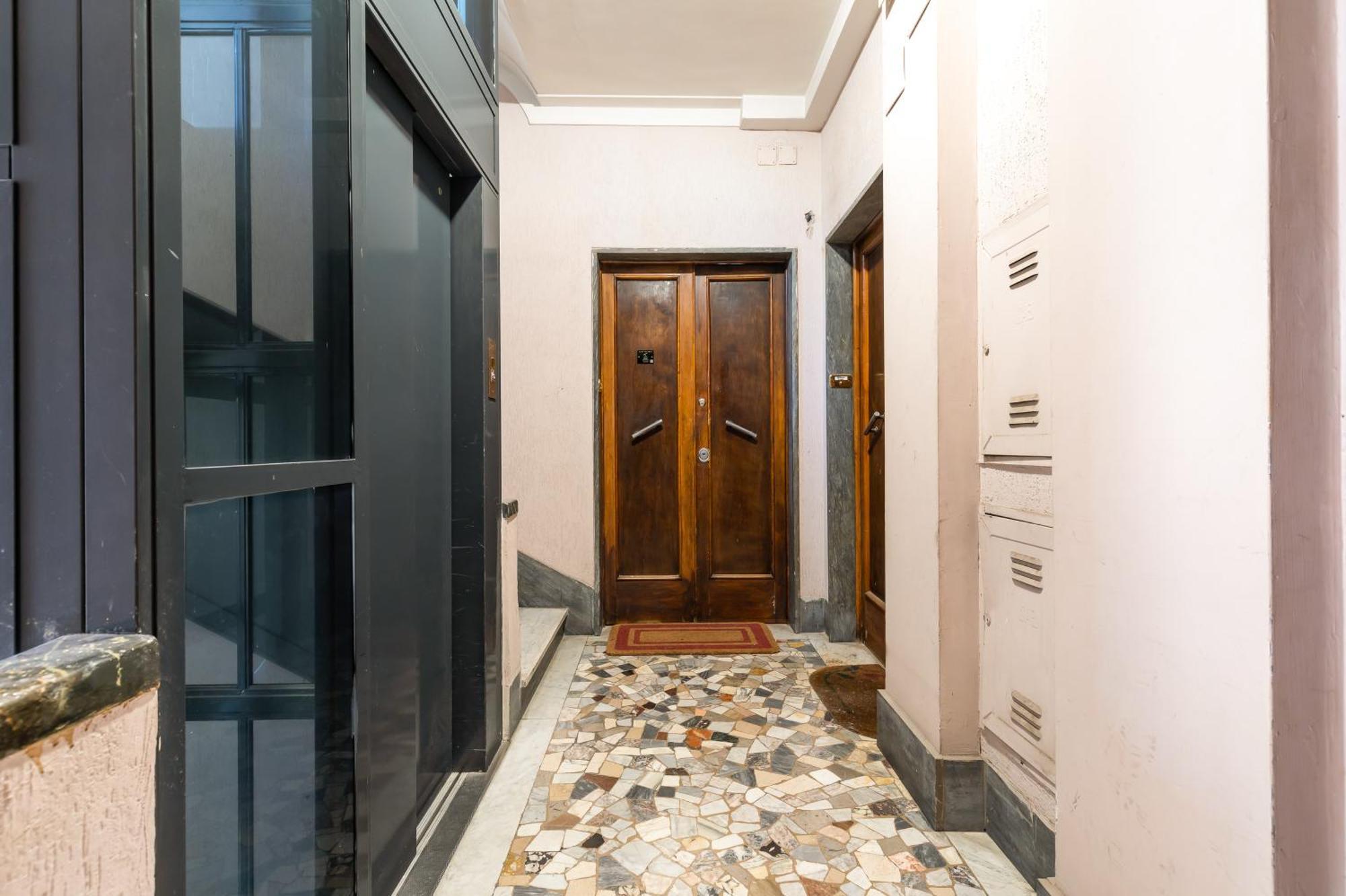 Cozy Apartment Gianicolense 3Bdr 罗马 外观 照片